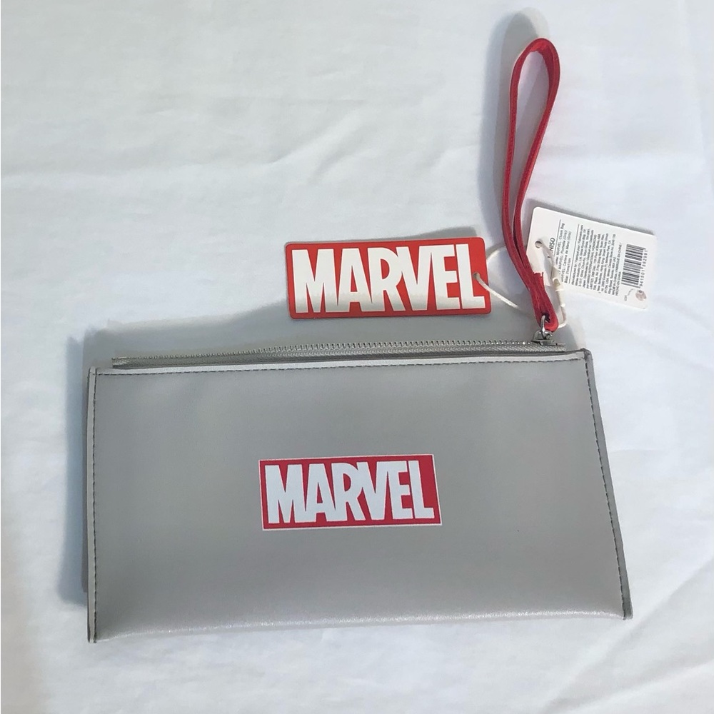 Marvel Gray Wristlet Red Strap Logo Clutch Bag Pouch NWT